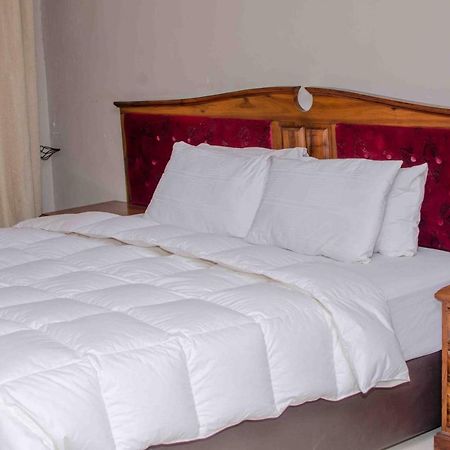 The Graceland Guesthouse Bluff Hill Екстериор снимка