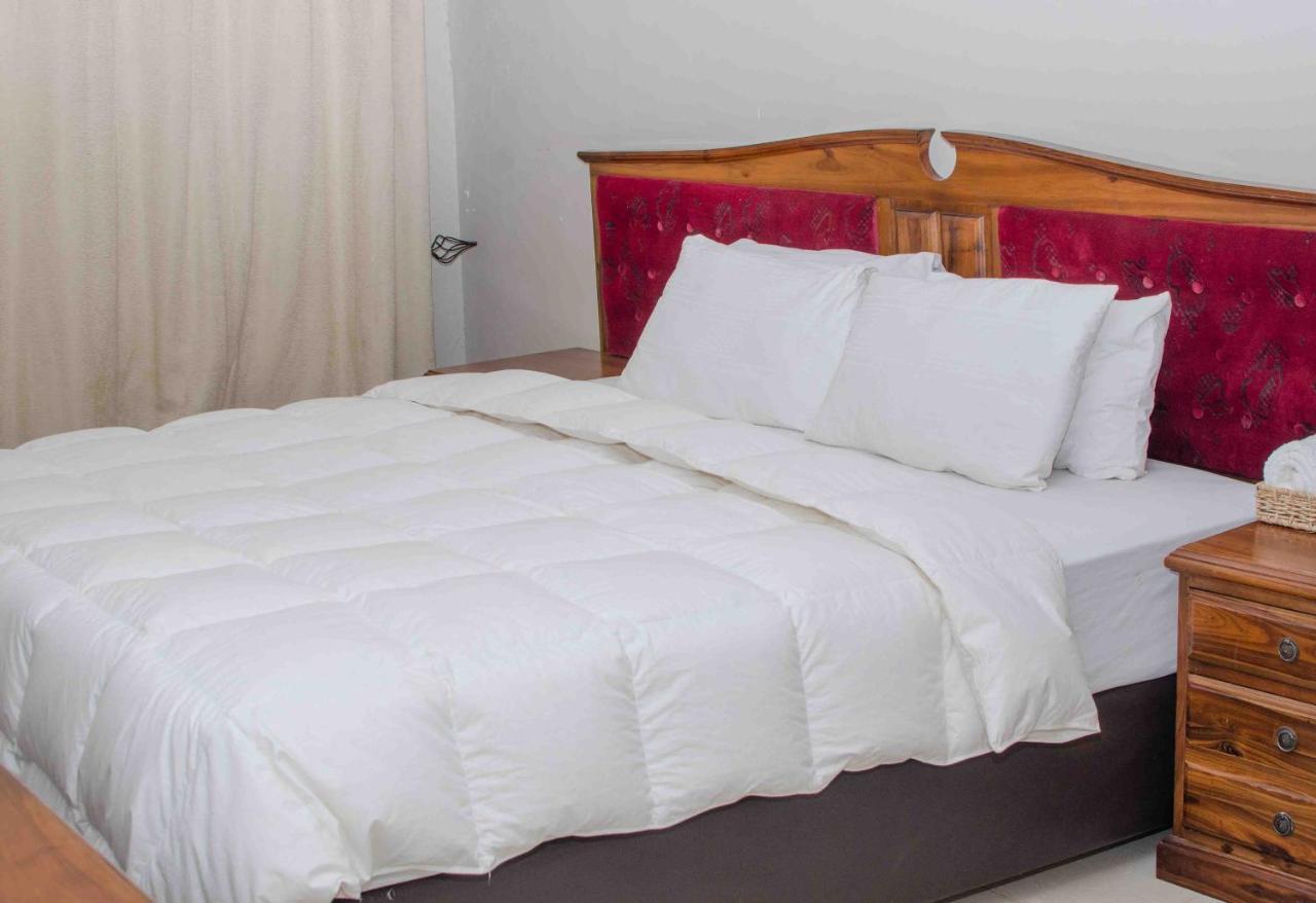The Graceland Guesthouse Bluff Hill Екстериор снимка