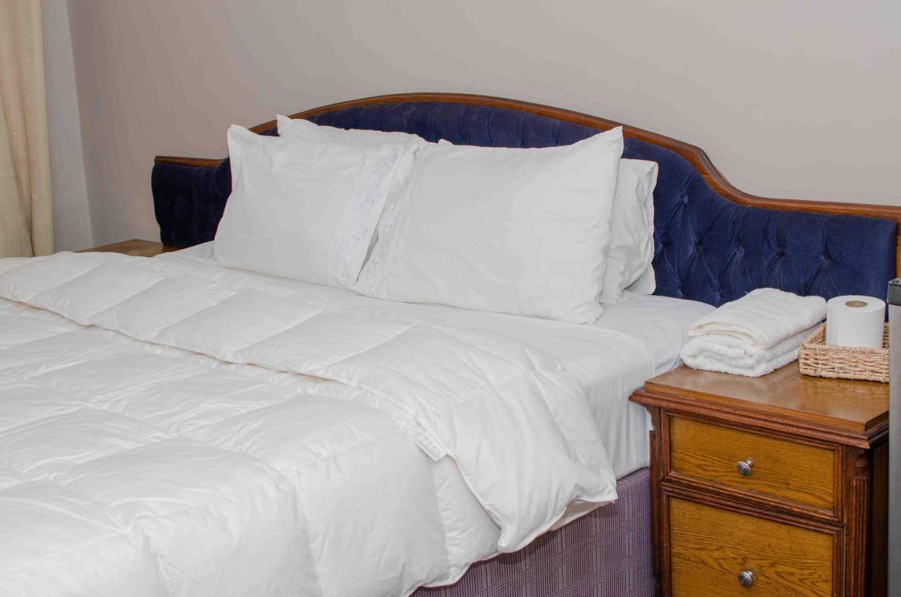 The Graceland Guesthouse Bluff Hill Екстериор снимка