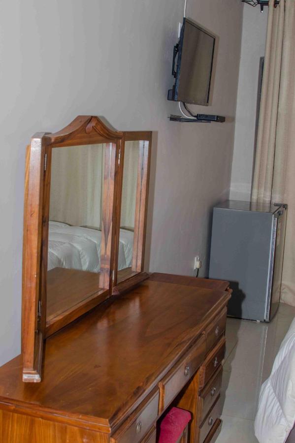 The Graceland Guesthouse Bluff Hill Екстериор снимка