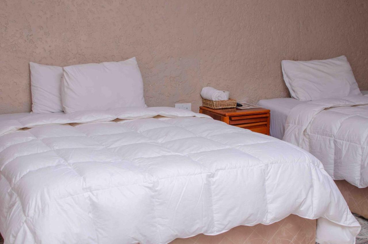 The Graceland Guesthouse Bluff Hill Екстериор снимка