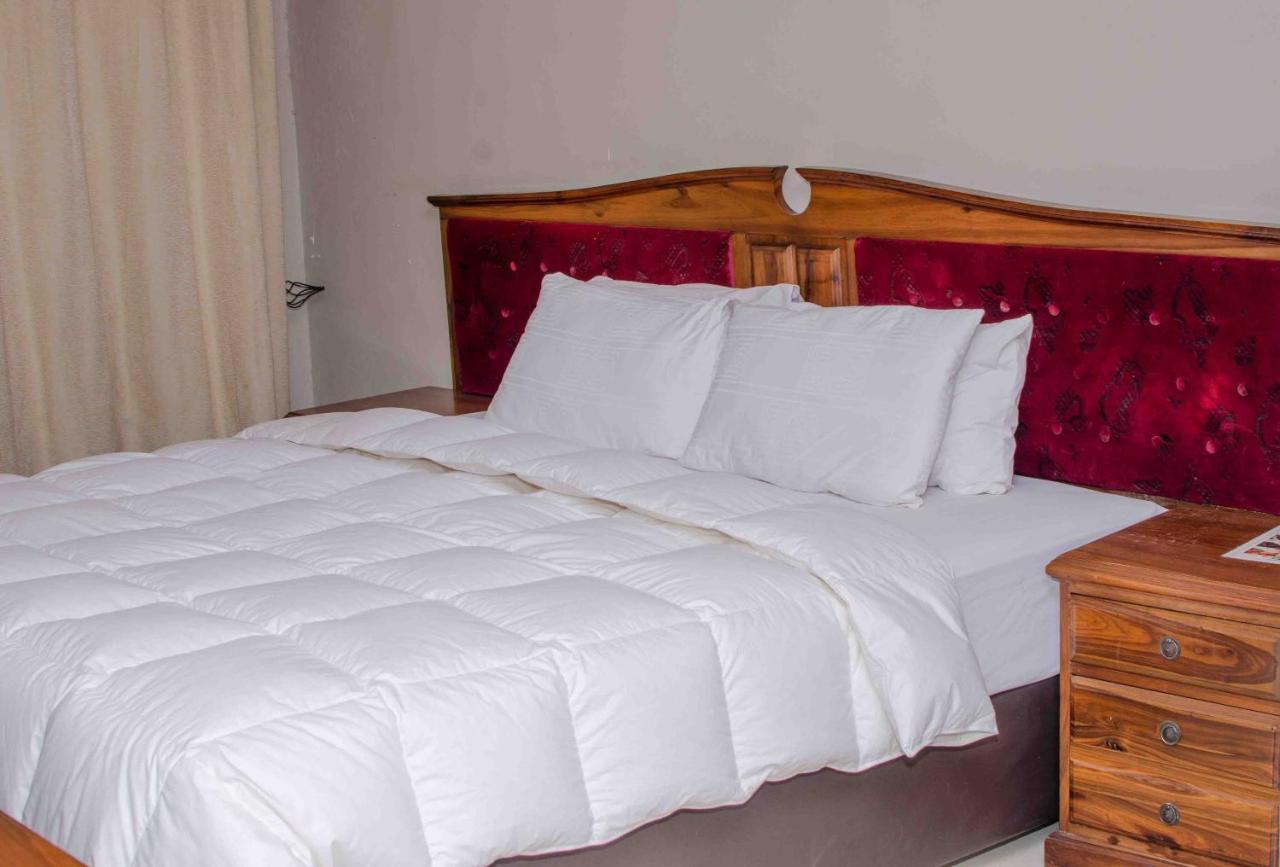 The Graceland Guesthouse Bluff Hill Екстериор снимка